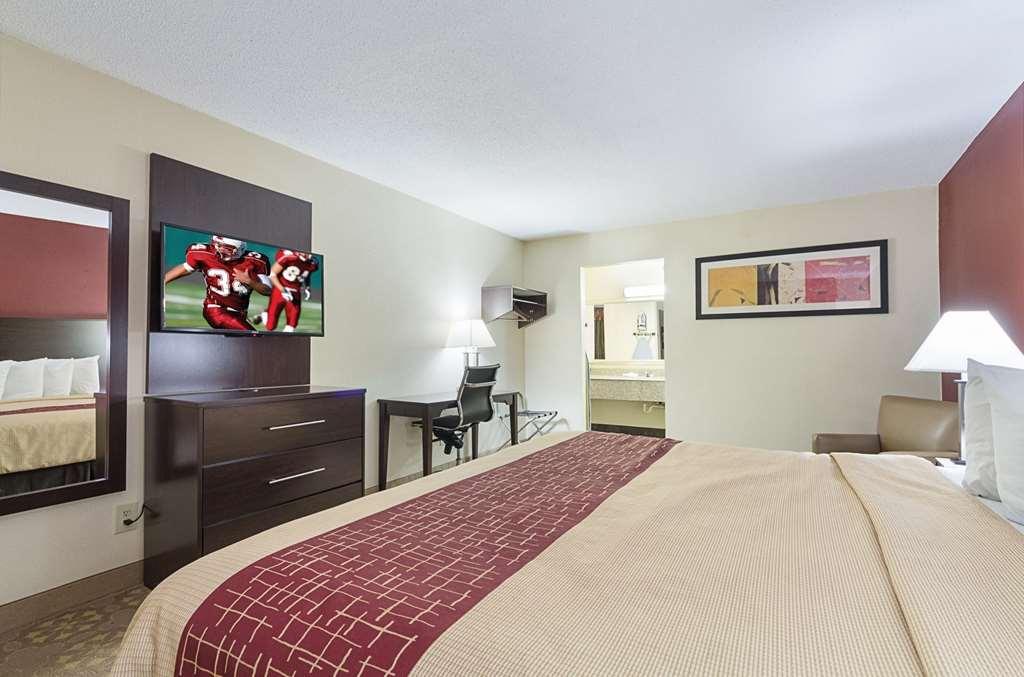 Red Roof Inn Plus+ Dallas - アディスン 部屋 写真