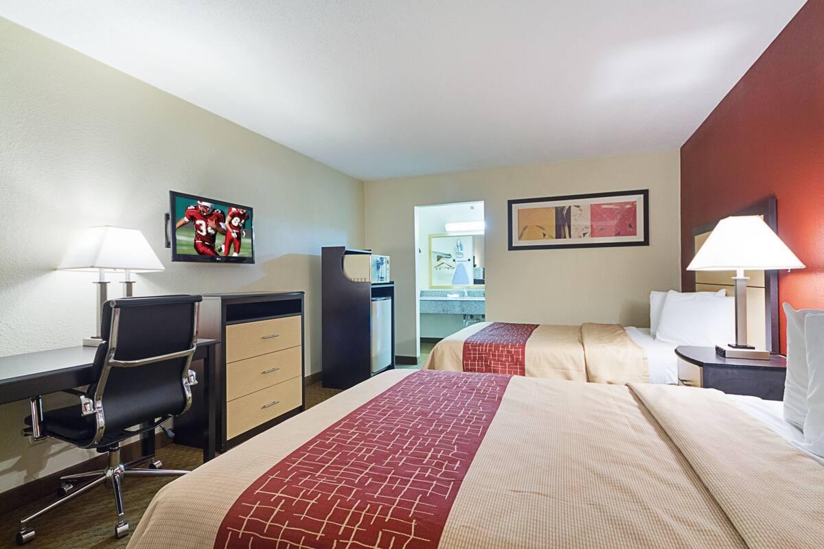 Red Roof Inn Plus+ Dallas - アディスン エクステリア 写真