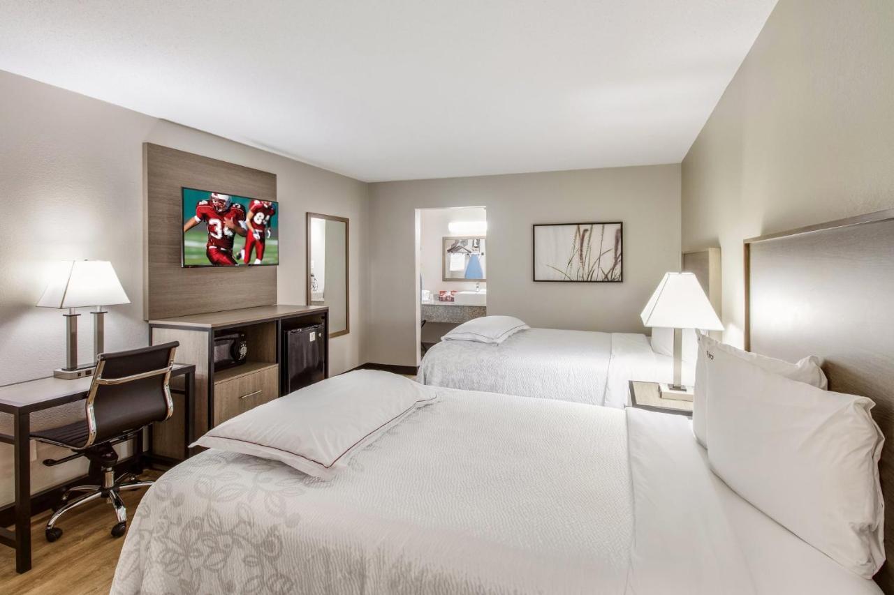 Red Roof Inn Plus+ Dallas - アディスン エクステリア 写真