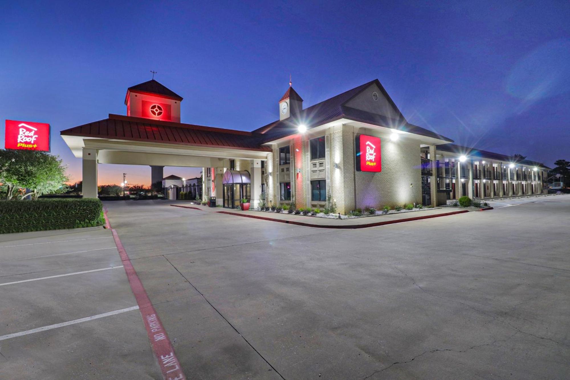 Red Roof Inn Plus+ Dallas - アディスン エクステリア 写真